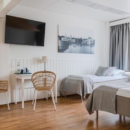 Hotel Bulevard Ханко Екстериор снимка